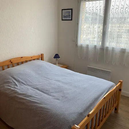 Proche Plage : Appart Confort, Balcon Vue Mer, Parking, A 5 Min De La Mer Et Commerces - Fr-1-482-143 Apartment *